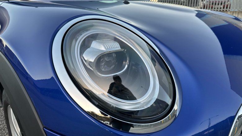 MINI Hatchback 1.5 Cooper Classic II 3dr Petrol Hatchback